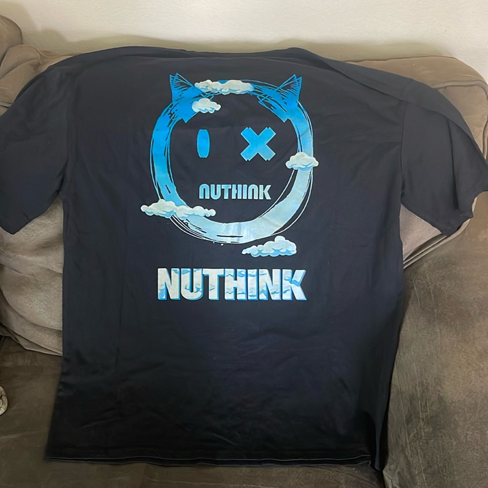 Men’s NUTTHINK oversized tee